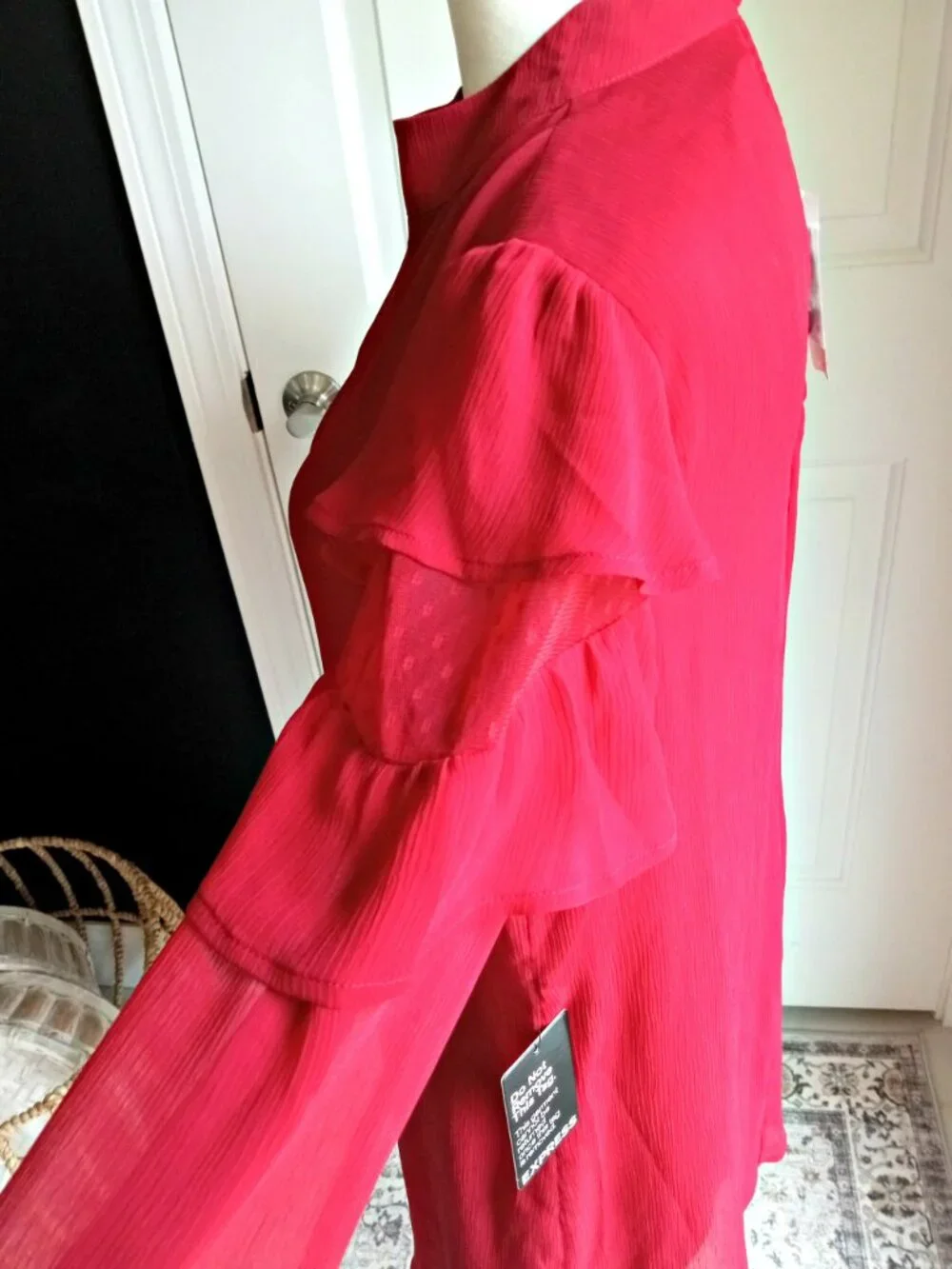 NEW! EXPRESS SOFT RED SHEER SLEEVE DRESS SZ M